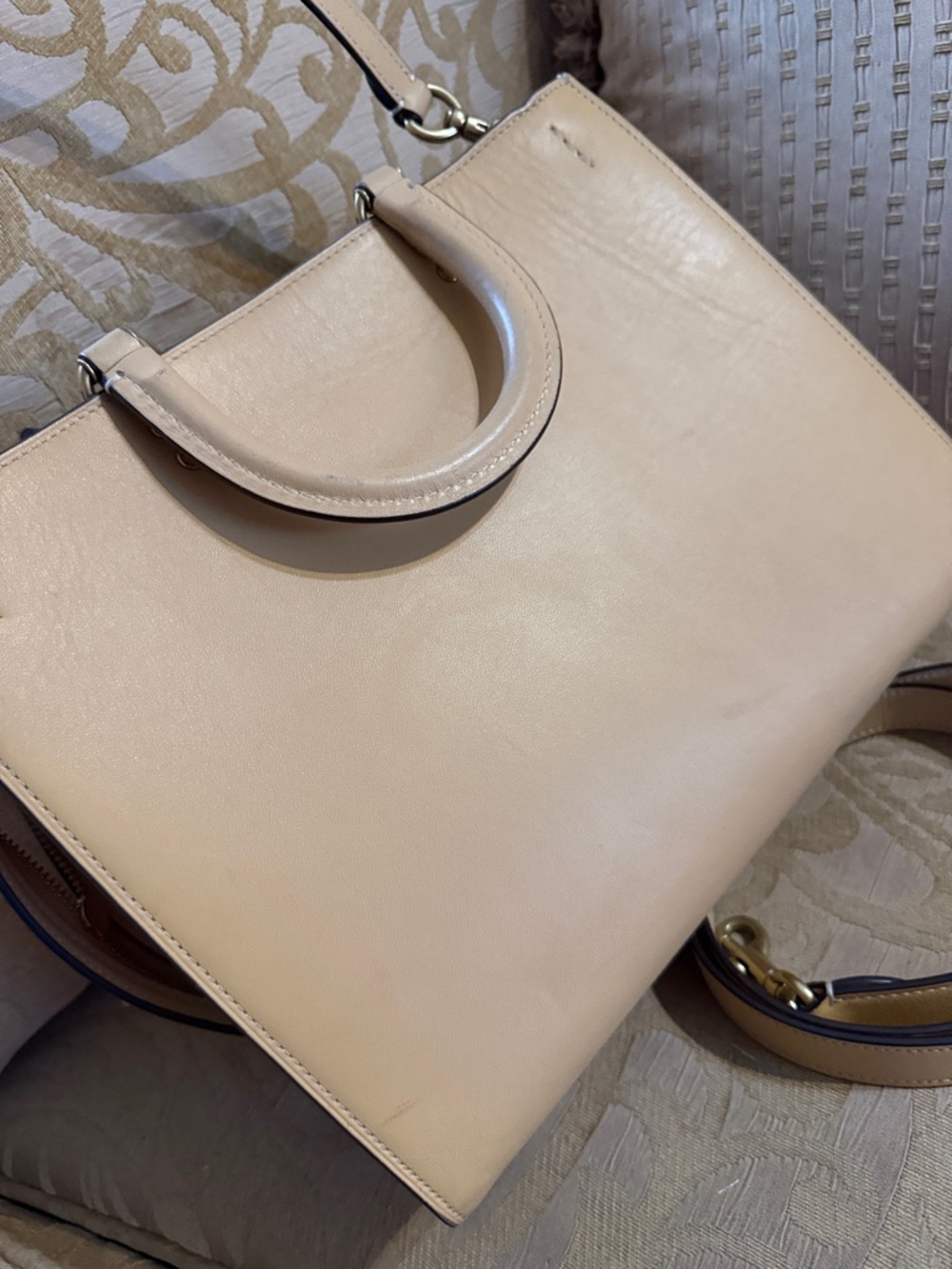 Coach 30 Rogue Glove Tanned Bag in Tan preowned - Picture 5 of 16